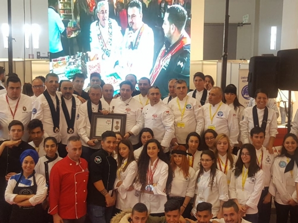 2018 İZMİR'İN ŞEFLERİ ULUSLARARASI YEMEK YARIŞMASI